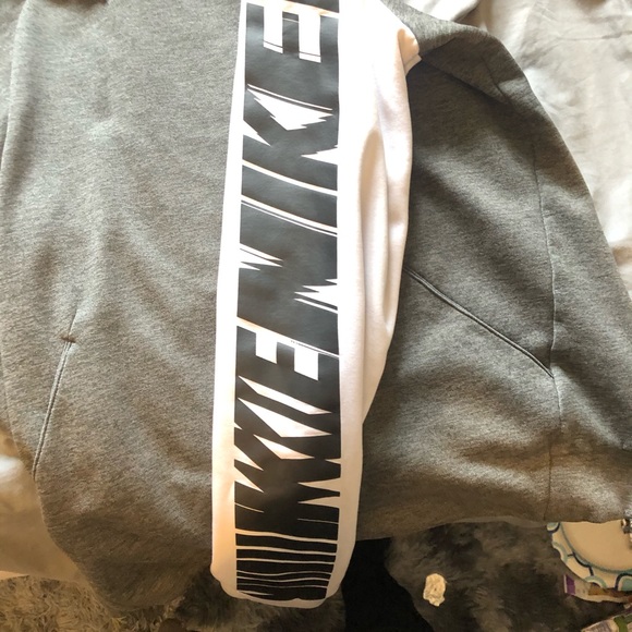 Nike Hoodie - Picture 2 of 4